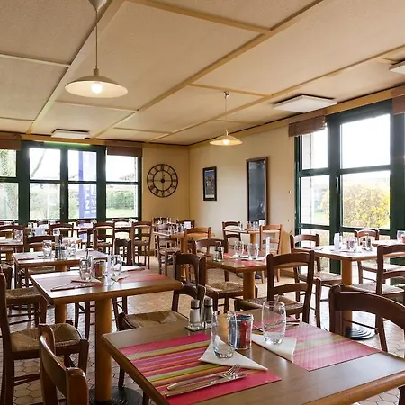 Hotel Campanile Annecy ~ Metz-tessy 3*