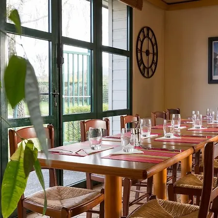 Hotel Campanile Annecy ~ Metz-tessy Epagny Metz-Tessy