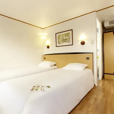 Hotel Campanile Annecy ~ Metz-tessy 3*